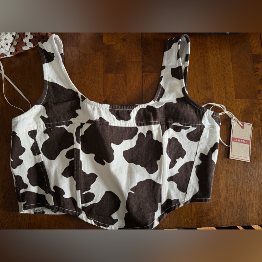 NWT•Lone-star Women’s Brown/cream Cow Print crop top sz L